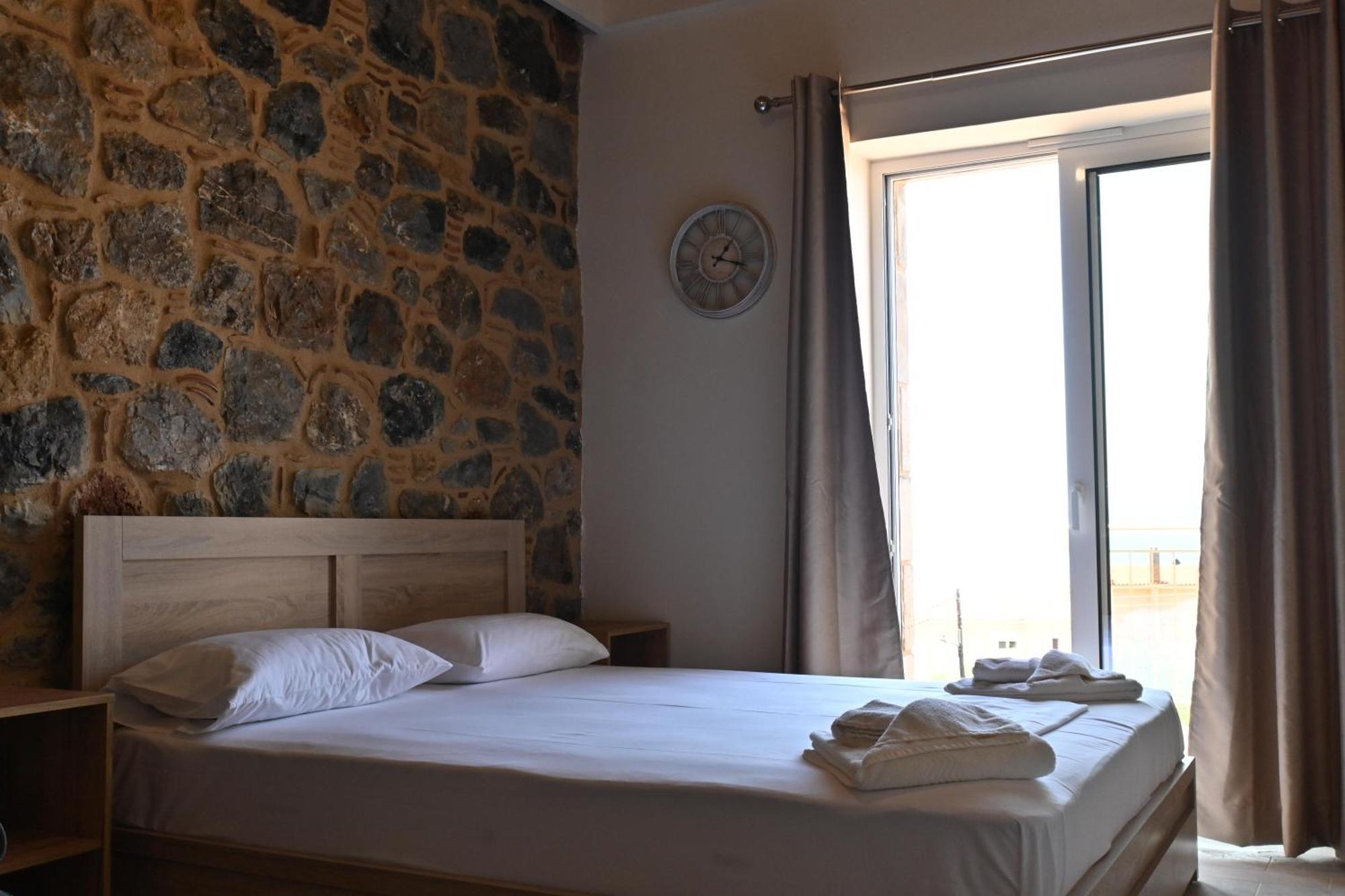 Lithino Rooms 칼라마타 외부 사진