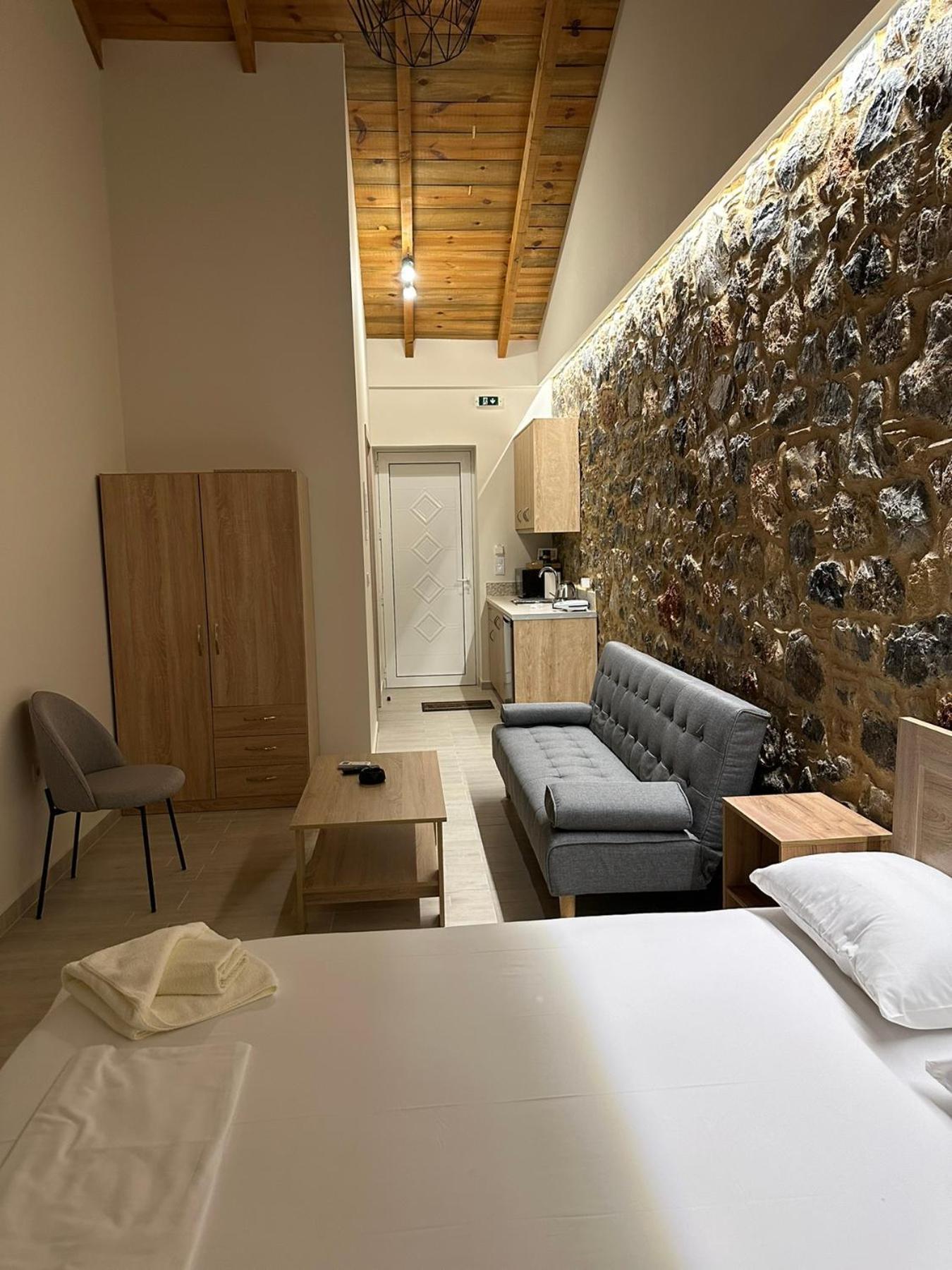Lithino Rooms 칼라마타 외부 사진